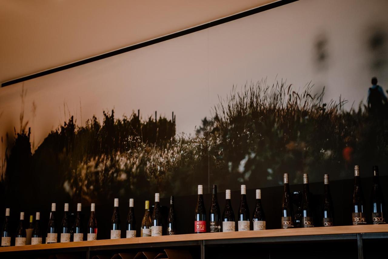 Weinzuhause Hotel-Restaurant-Vinothek Mommenheim Kültér fotó