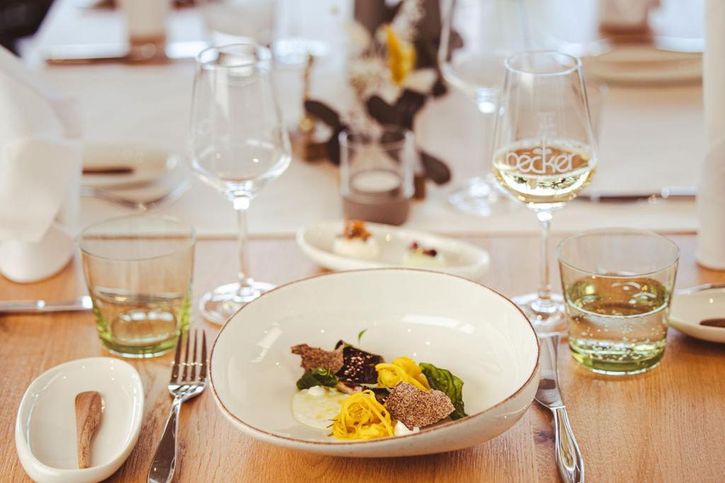 Weinzuhause Hotel-Restaurant-Vinothek Mommenheim Kültér fotó
