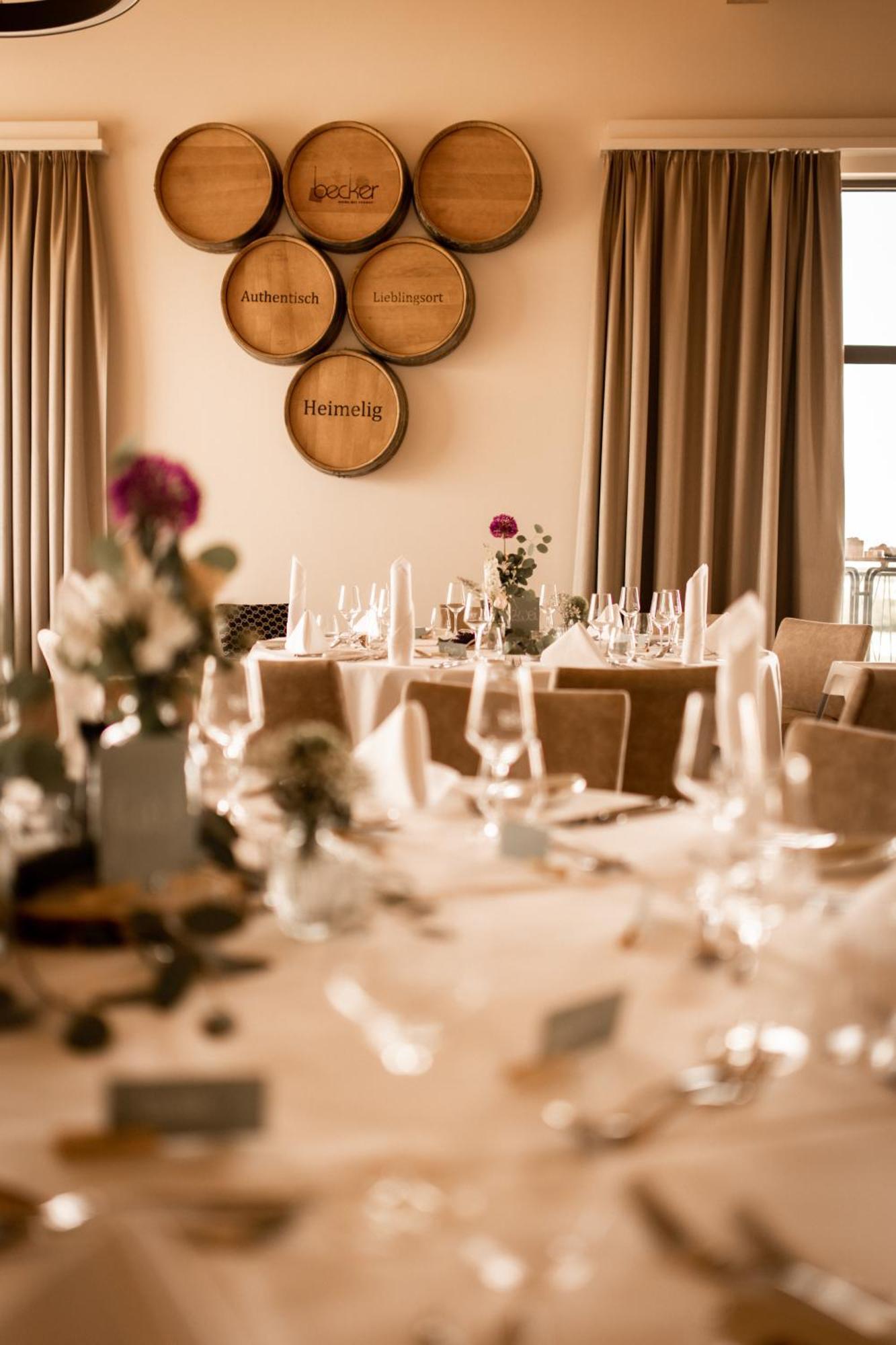Weinzuhause Hotel-Restaurant-Vinothek Mommenheim Kültér fotó